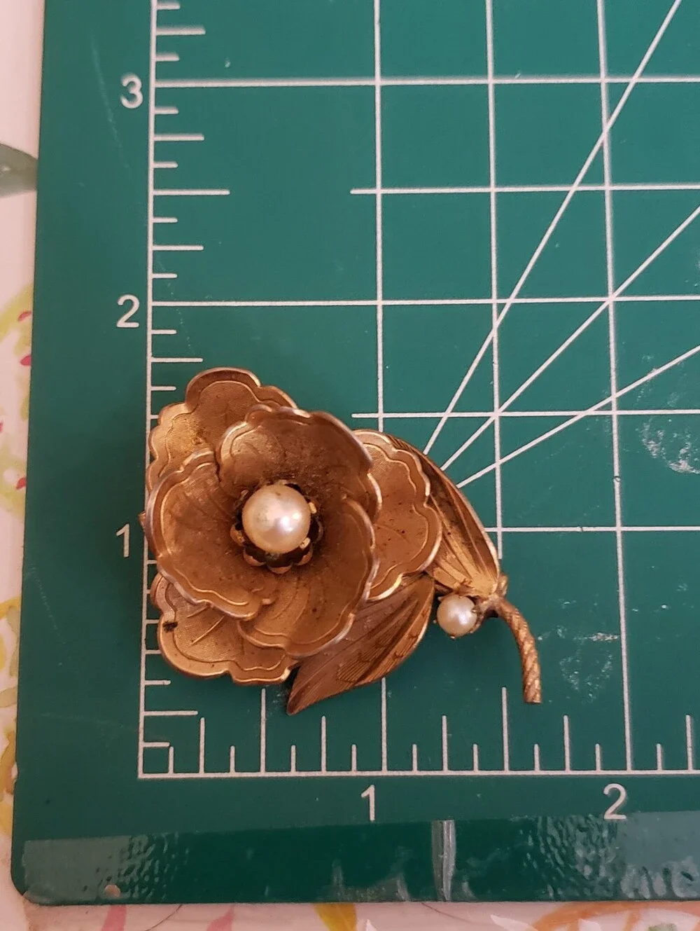 Vibtage Coro Flower Pearl Brooch Pin